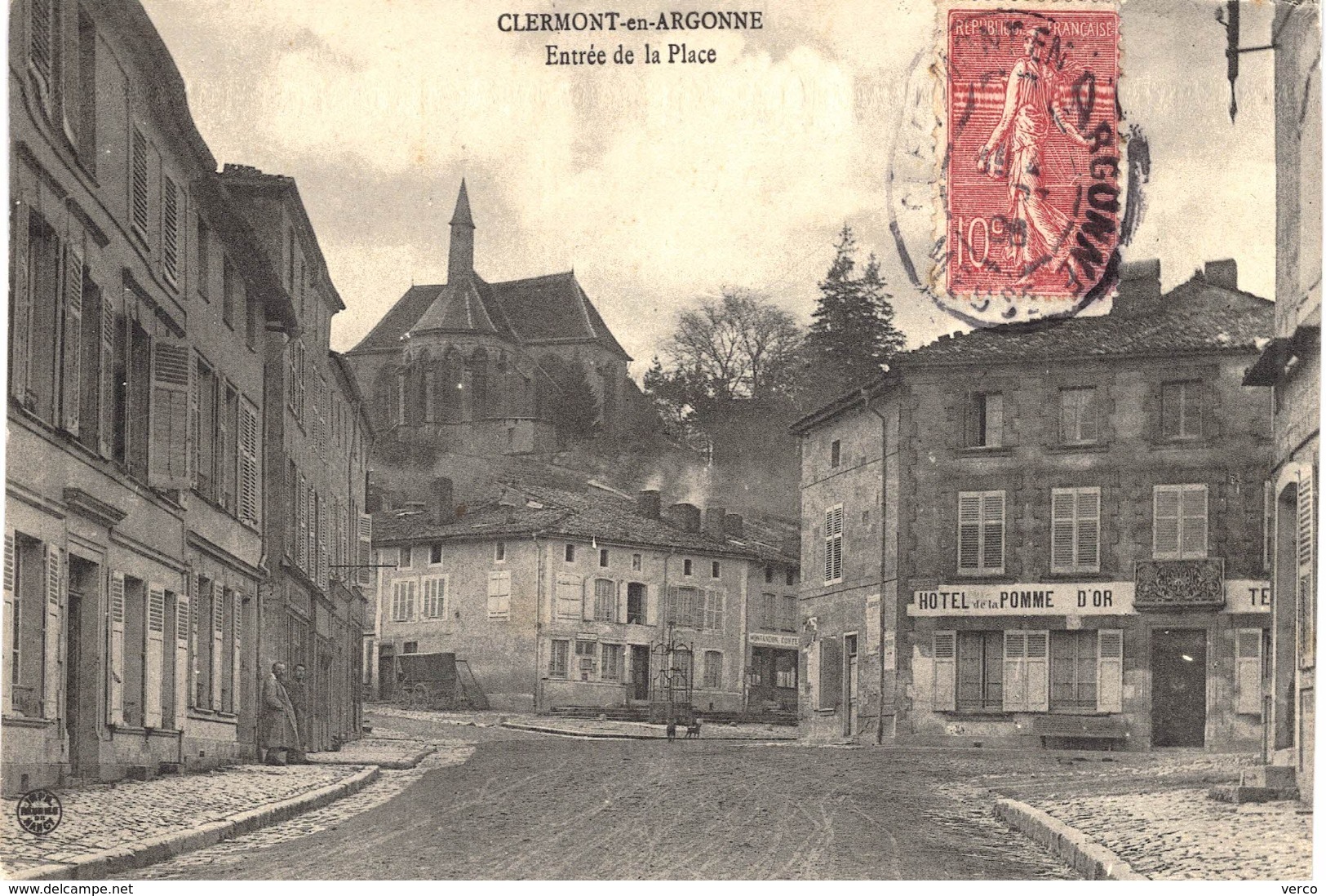 Carte POSTALE Ancienne  de CLERMONT en ARGONNE  - Entrée de la place
