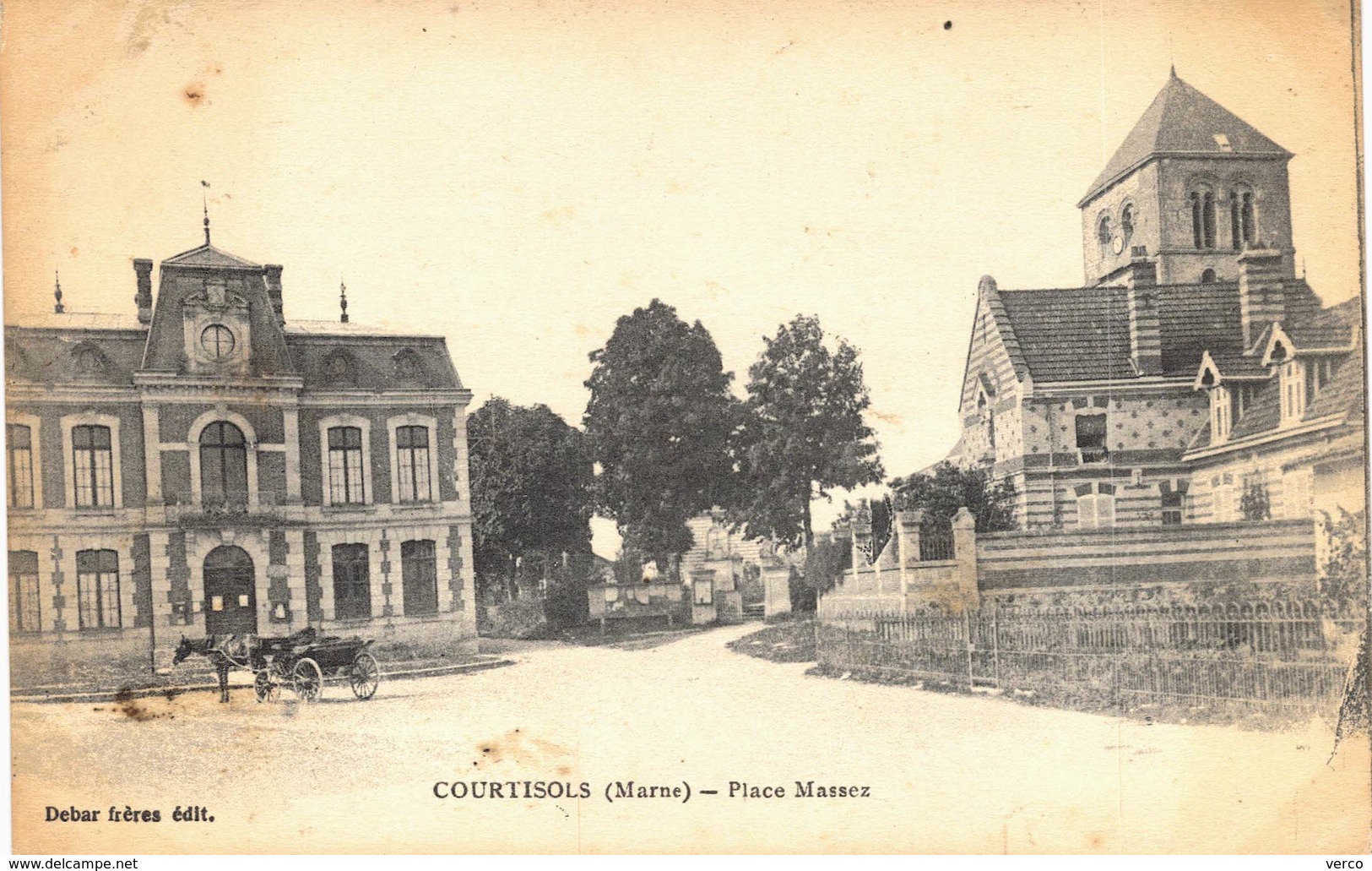 Carte POSTALE Ancienne de  COURTISOLS - Place Massez