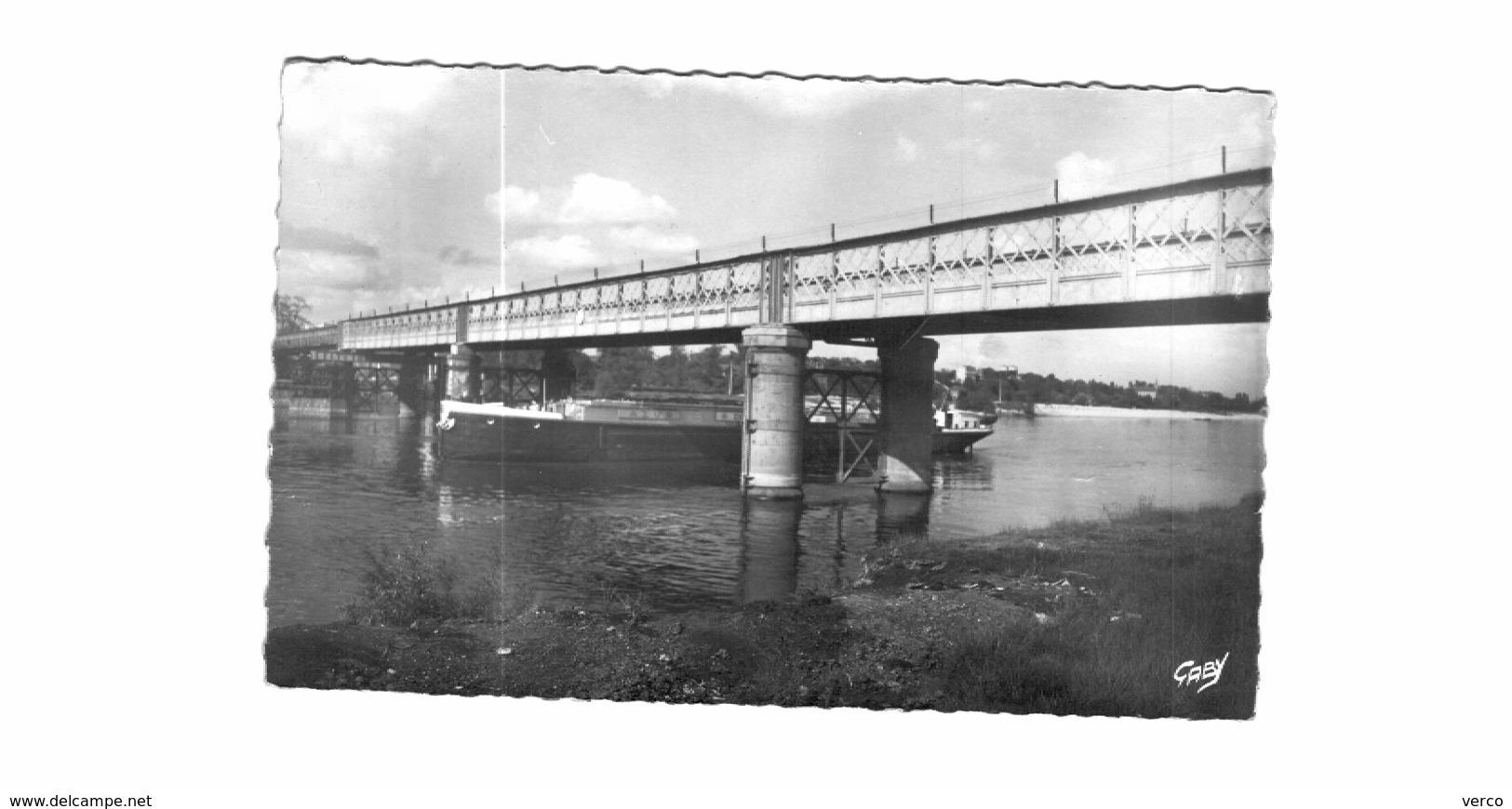Carte Postale Ancienne de ELBEUF-Le Pont sur la Seine