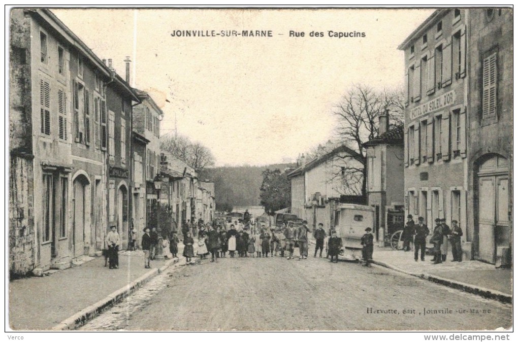 CARTE POSTALE  ANCIENNE DE JOINVILLE    -  RUE DES CAPUCINS