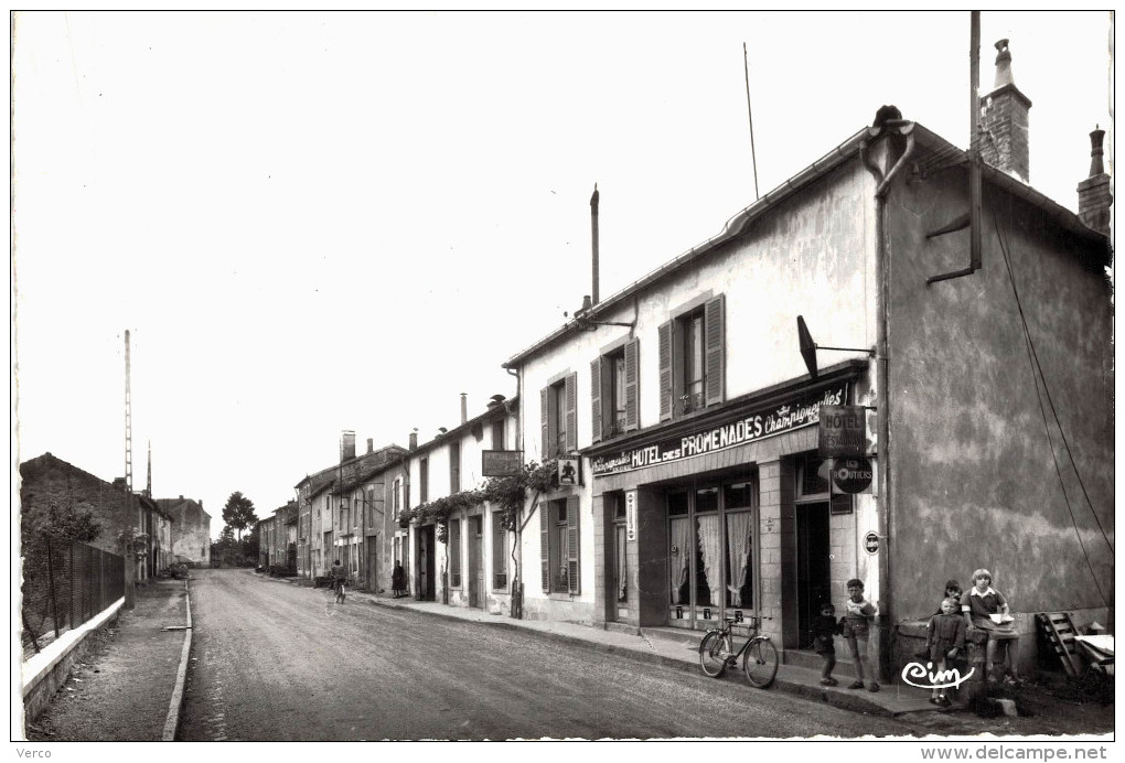 Carte Postale Ancienne de LAMARCHE