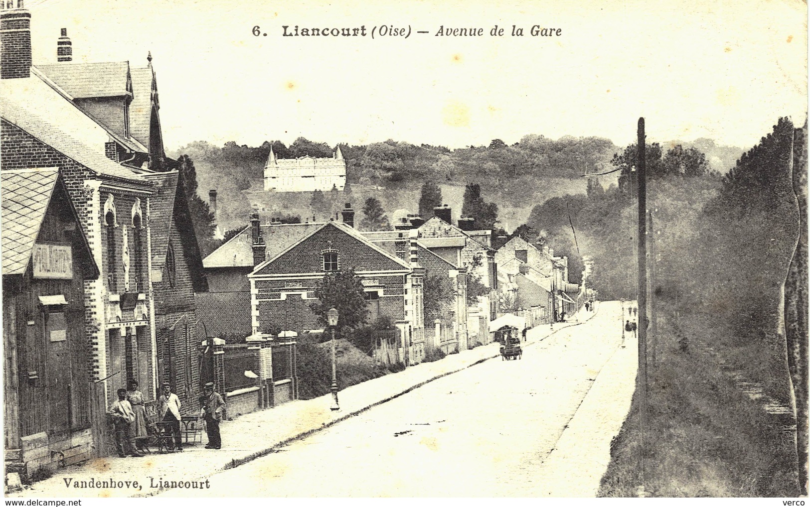 Carte Postale ancienne de  LIANCOURT - Avenue de la Gare