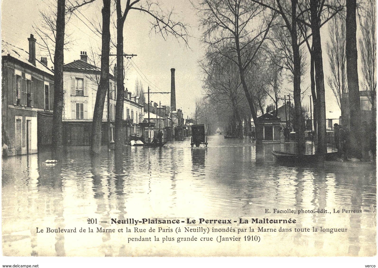 Carte POSTALE Ancienne de  NEUILLY - PLAISANCE, Rue de PARIS, pendant la Grande Crue 1910