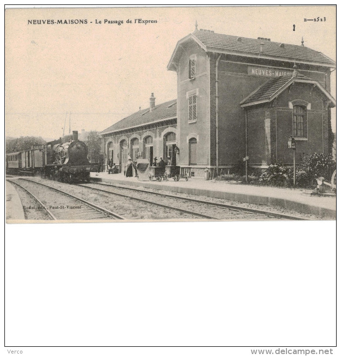 Carte Postale Ancienne de NEUVES MAISONS