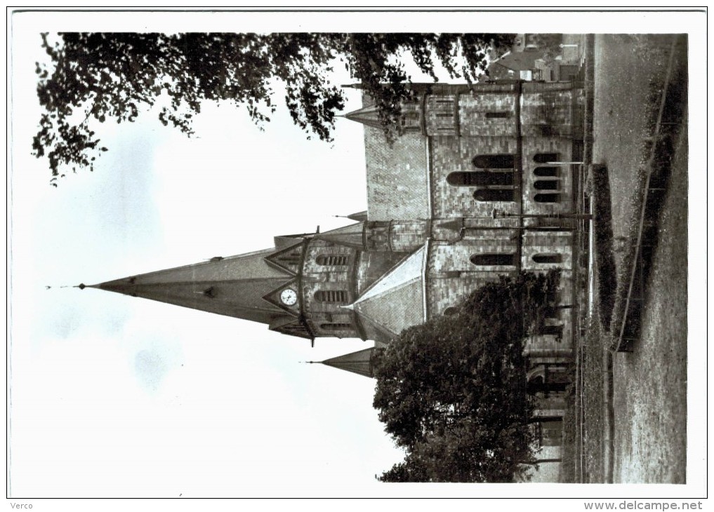 Carte Postale Ancienne de SARREGUEMINES-le temple protestant