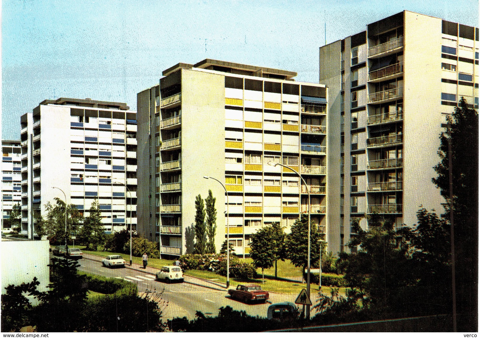 Carte Postale ancienne de VELIZY - Residence "La forêt"