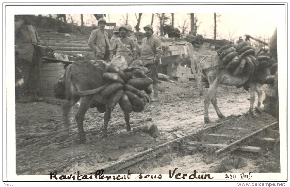 Carte Postale Ancienne de  VERDUN-Ravitaillement
