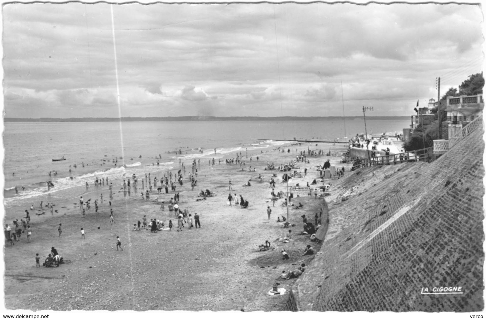 Carte Postale Ancienne de VILLERVILLE-vue générale de la plage
