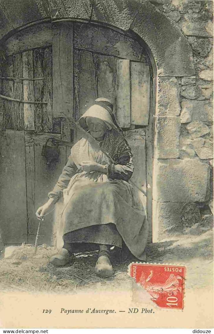 Carte Postale Ancienne - France - Auvergne - Paysanne d'auvergne - Animée - Folklore Scènes et Types - CPA - Oblitératio