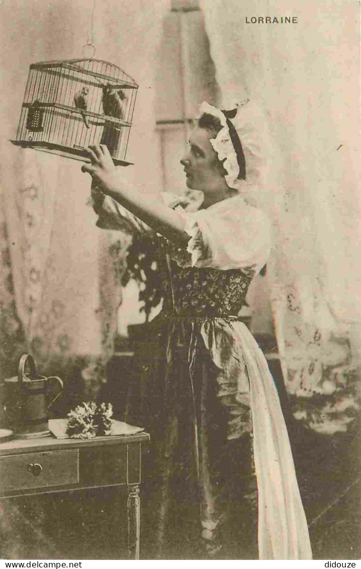 Carte Postale Ancienne - France - Lorraine - Lorraine - Animée - Folklore Scènes et Types - Cage avec Oiseau - CPA - Voi