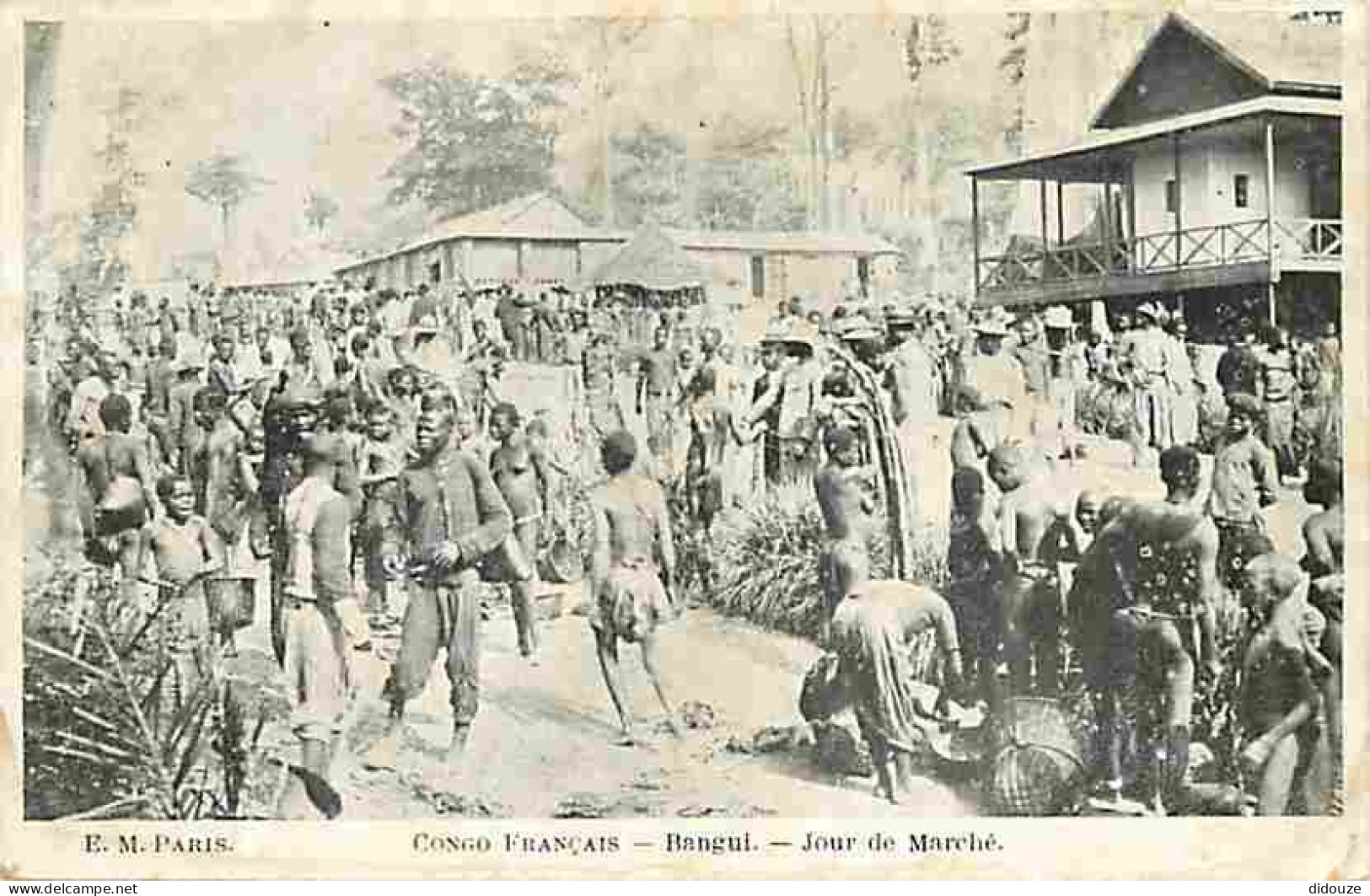 Carte Postale Ancienne - République Centrafricaine - Congo Français - Bangui - Jour de Marché - Animée - Voyagée en 1926