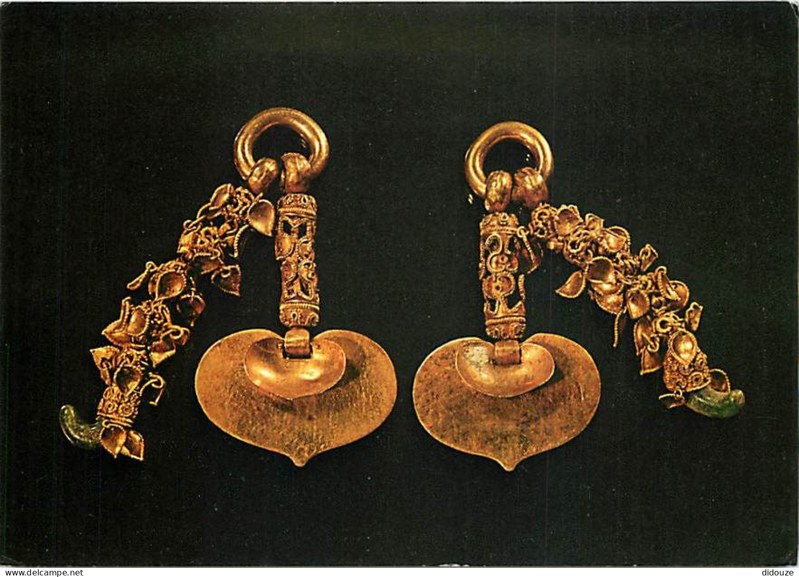 Carte Postale - Corée du Sud - King's gold earrings - From the tomb of King Munyong - Kyongju - Antiquité - Carte Neuve