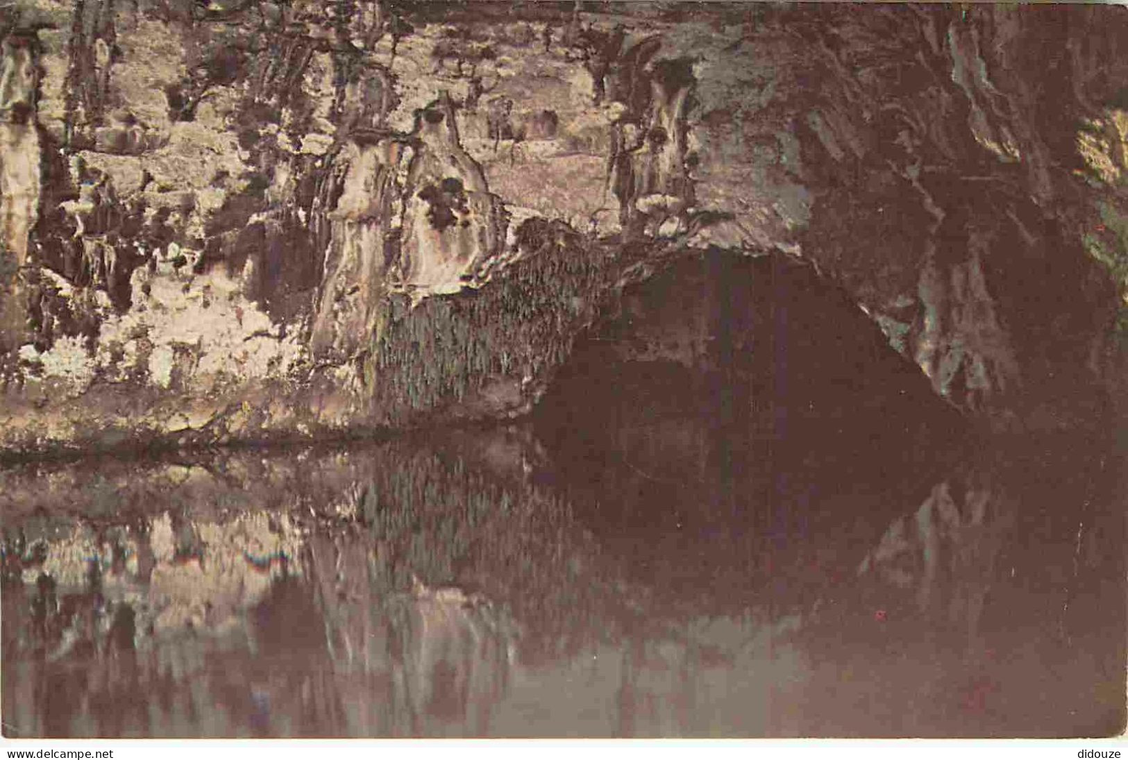Carte Postale - Etats-Unis - Island of Kauai - Haena Point - Wet cave - Spéléologie - Hawaii - CPM - Voir Scans Recto-Ve