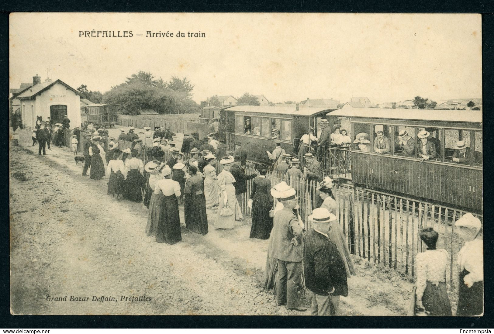 Carte Postale - France - Préfailles - Arrivée du Train  (CP24884OK)