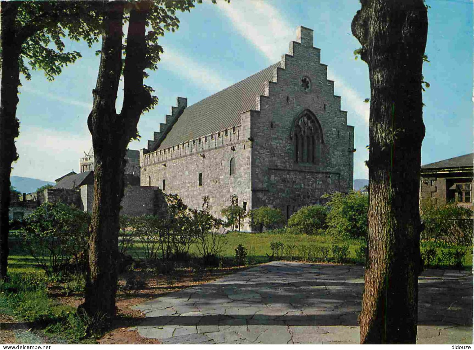 Carte Postale - Norvège - Bergen - Hakonstiallen fra midten av 1200-tallet - from tlie middle of the I3th century - Norg