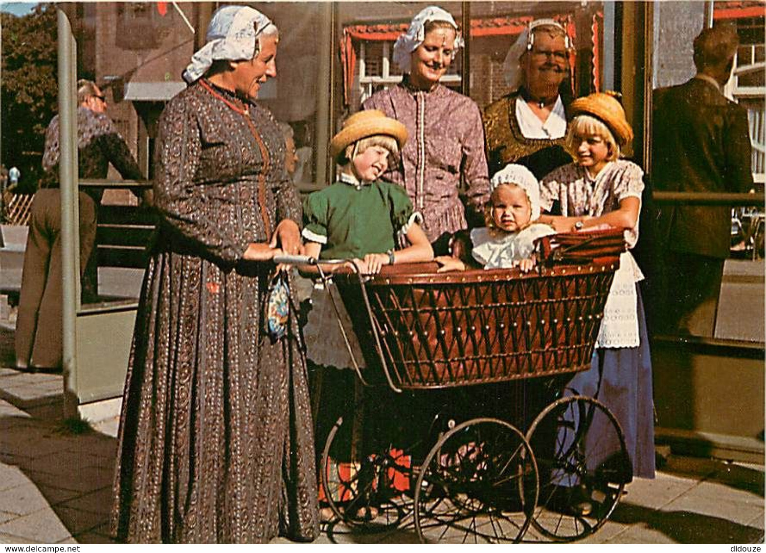 Carte Postale - Pays-Bas - Nederland - Schagen - Westfriesche Klederdracht - Folklore - Scènes et Type - CPM - Voir Scan