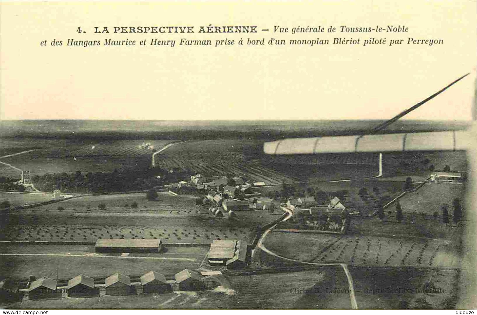 Carte Postale - Reproduction CPA - 78 Toussus le Noble - Vue Générale de Toussus le Noble et des Hangars Maurice et Henr