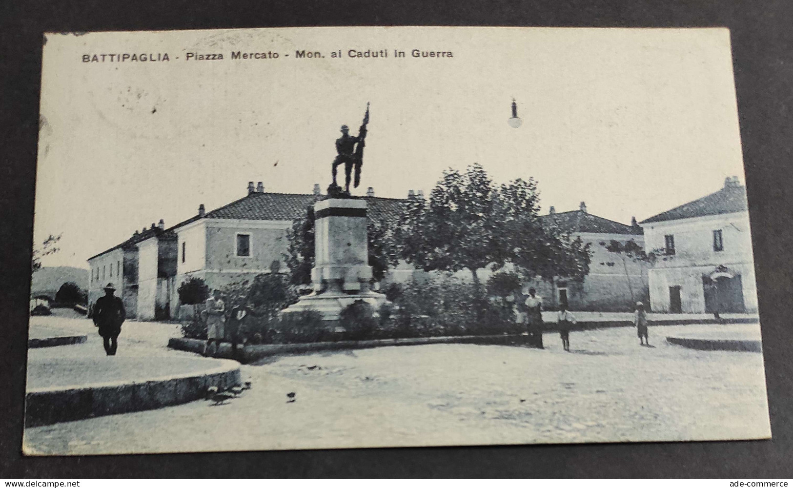 Cartolina Battipaglia - Piazza Mercato - Mon. ai Caduti in Guerra
