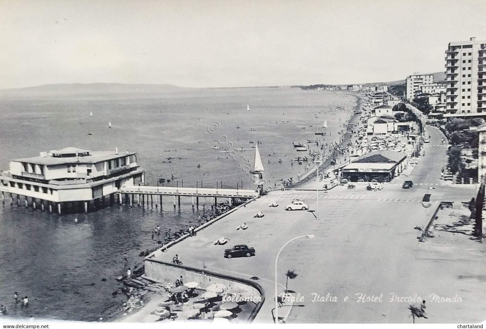 Cartolina - Follonica - Viale Italia e Hotel Piccolo Mondo - 1964