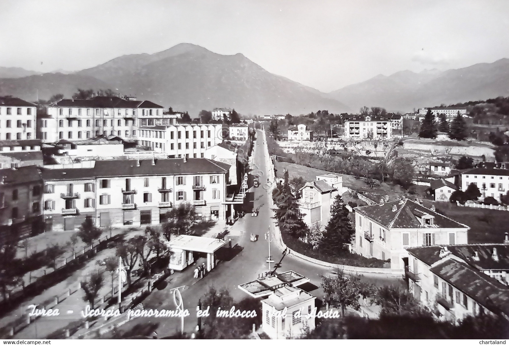 Cartolina - Ivrea - Scorcio Panoramico ed imbocco Val d'Aosta - 1950 ca.