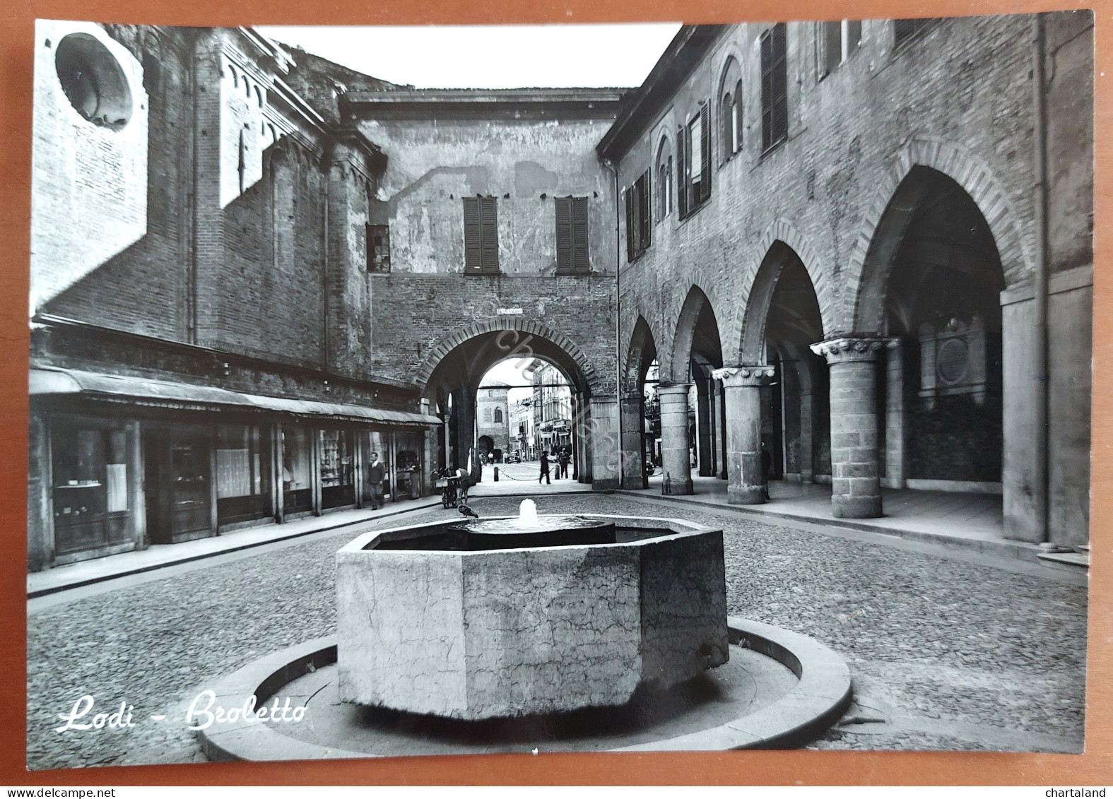 Cartolina Lodi - Broletto - 1950 ca.