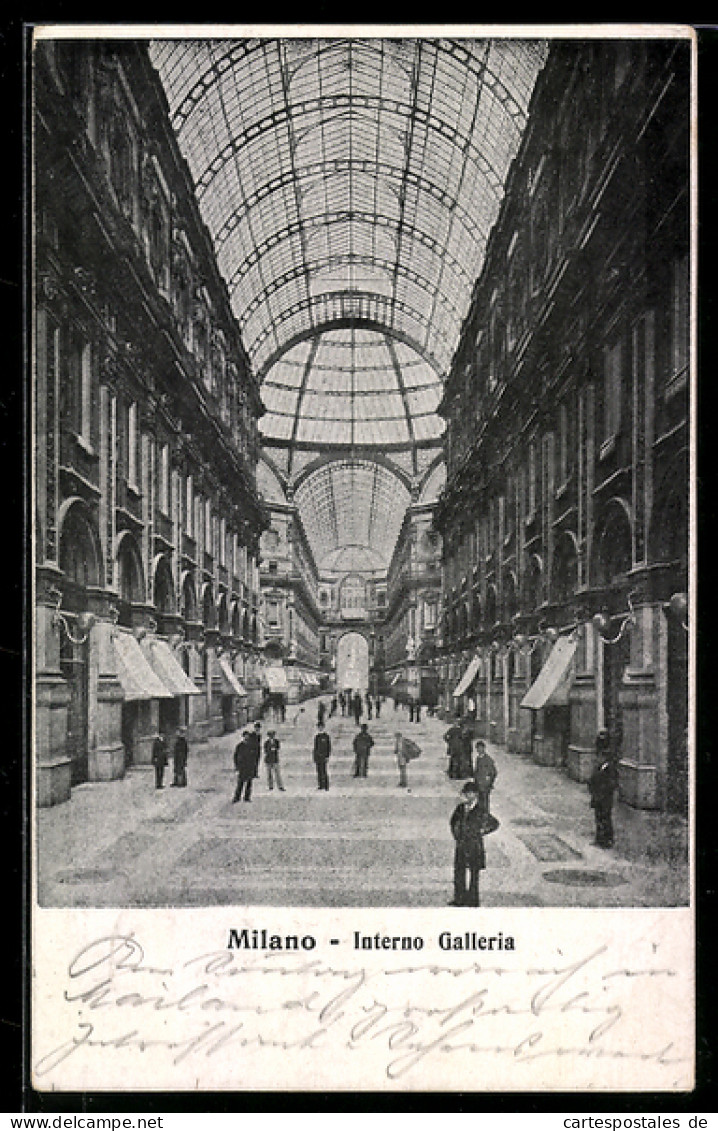 Cartolina Milano, Interno Galleria con persone che passeggiano