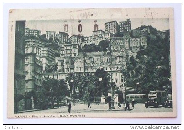 Cartolina Napoli - Piazza Amedeo e Hotel Berlino's 1936