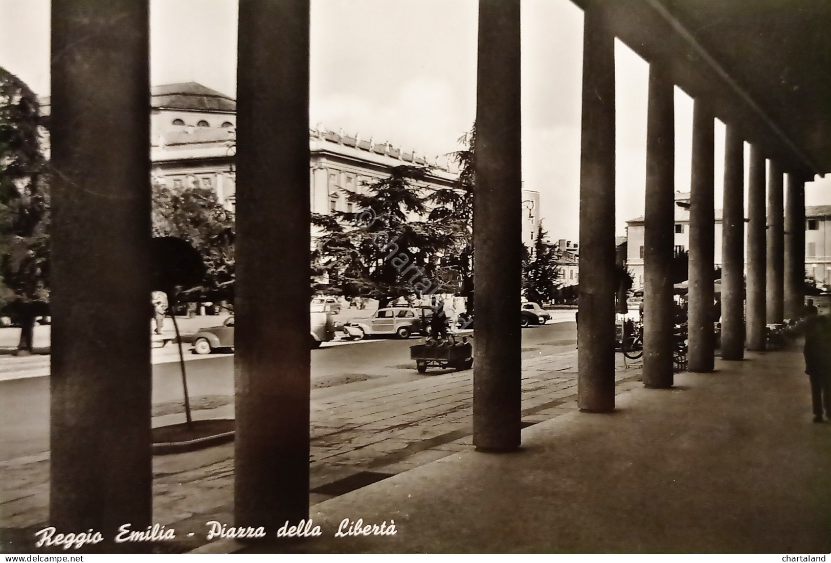 Cartolina - Reggio Emilia - Piazza della Libertà - 1956