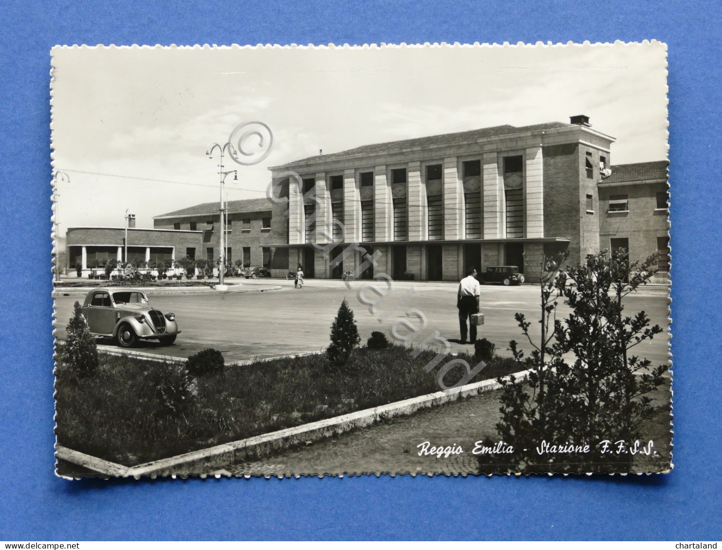Cartolina Reggio Emilia - Stazione - 1957