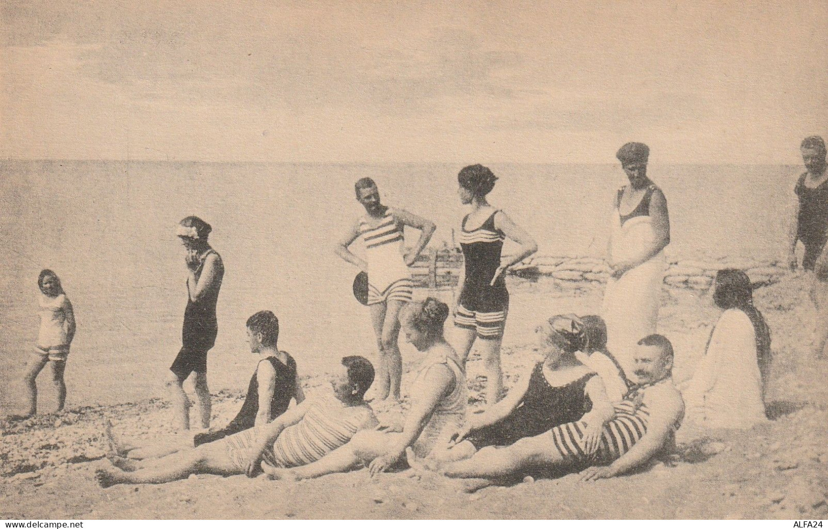 CARTOLINA WISBY SVEZIA  (DN3159