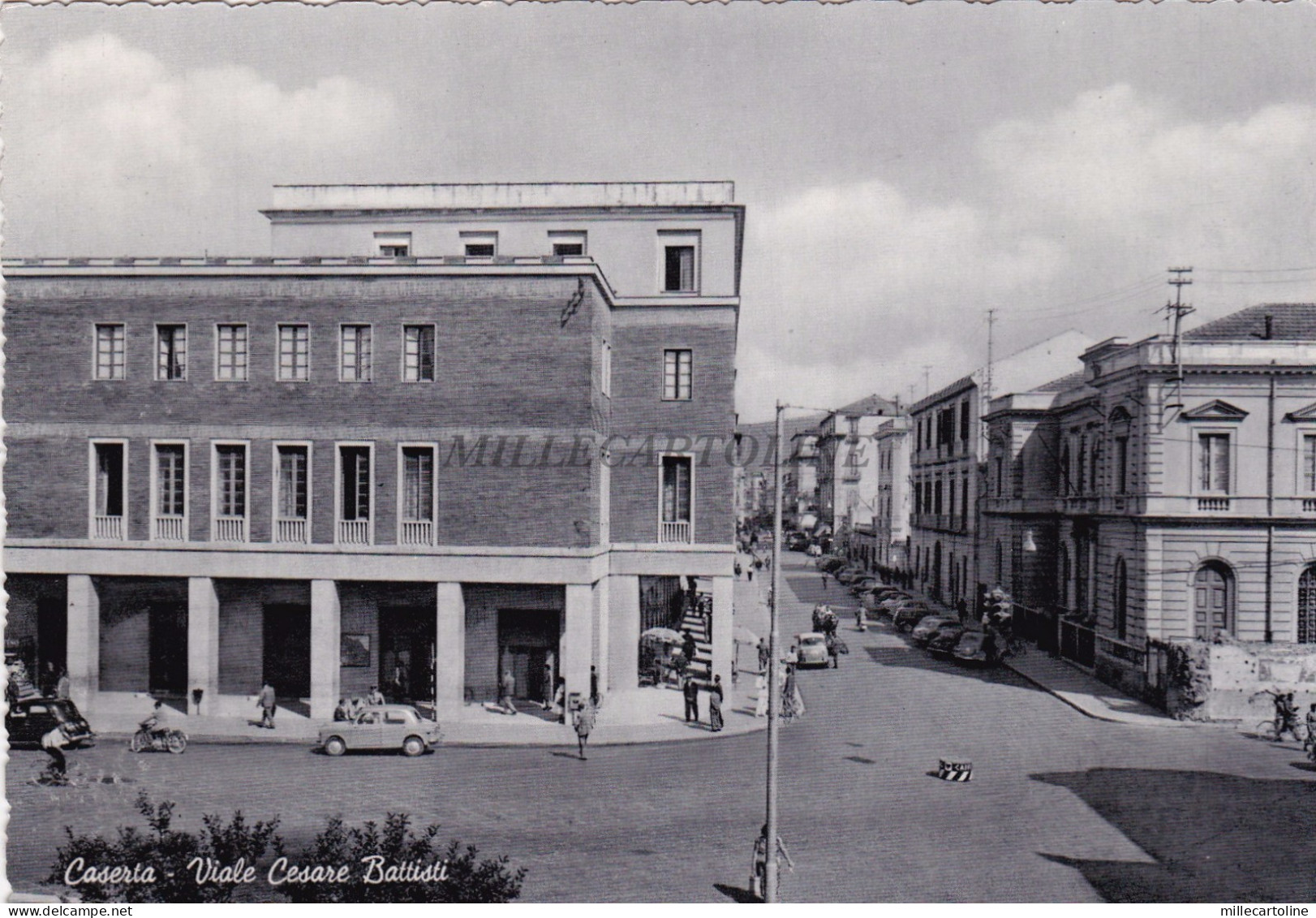 CASERTA - Viale Cesare Battisti