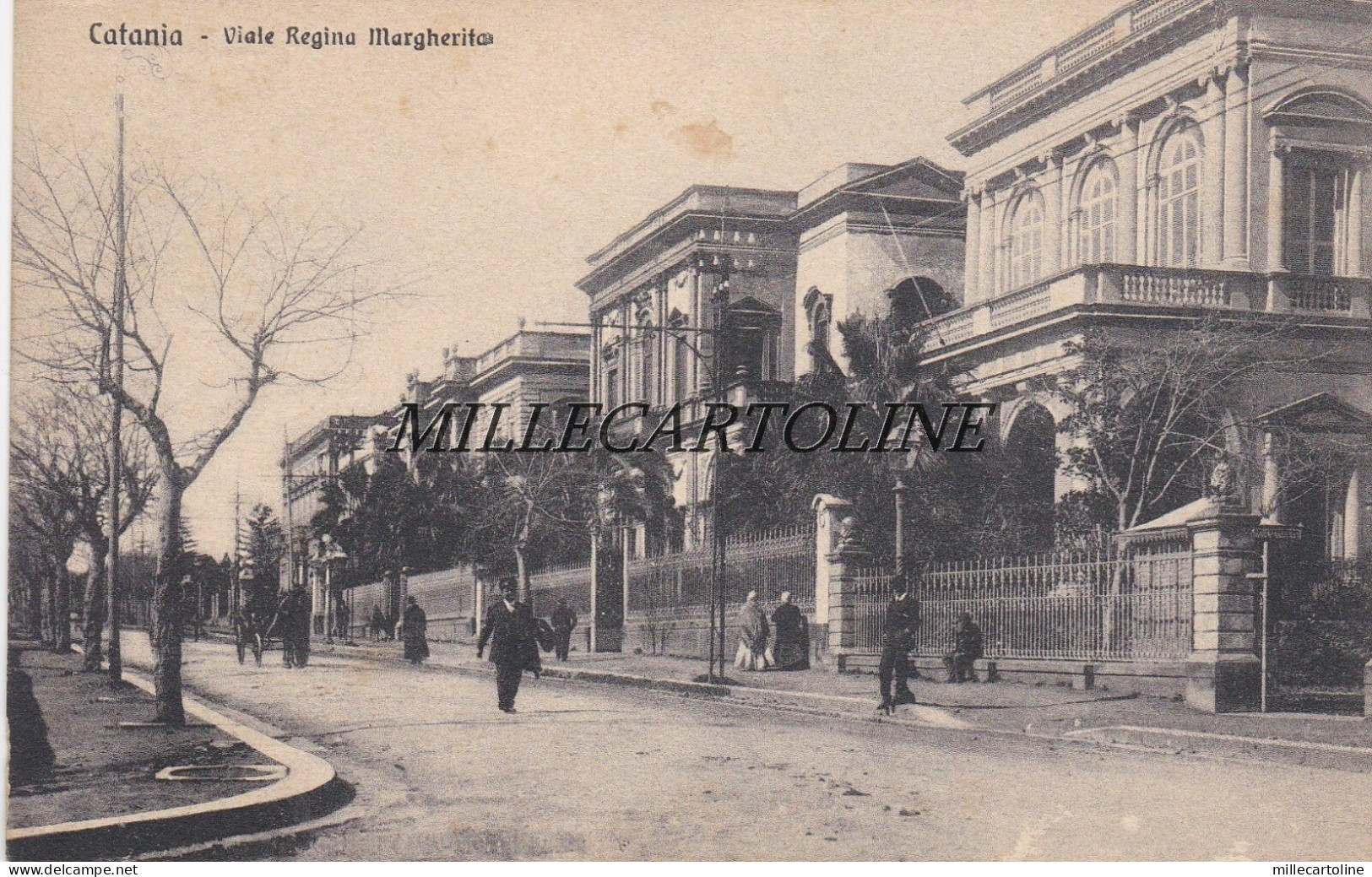 CATANIA:  Viale Regina Margherita