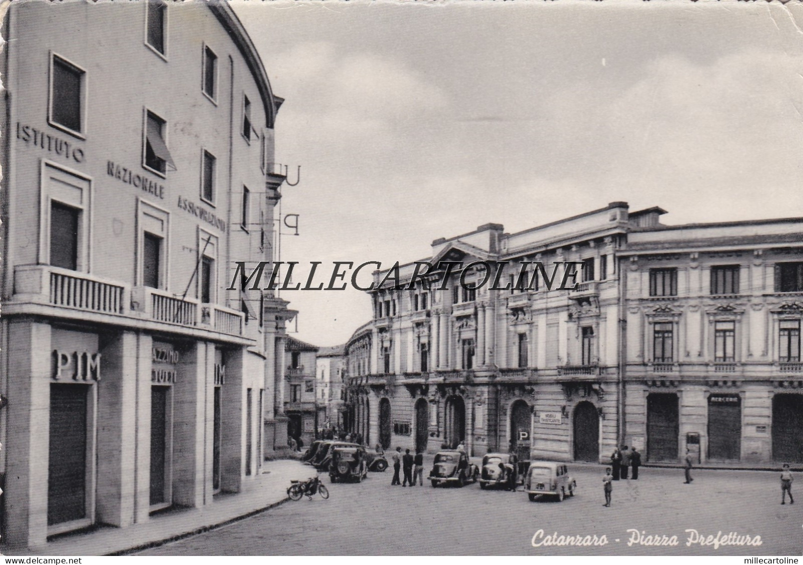 CATANZARO:  Piazza Prefettura    1965