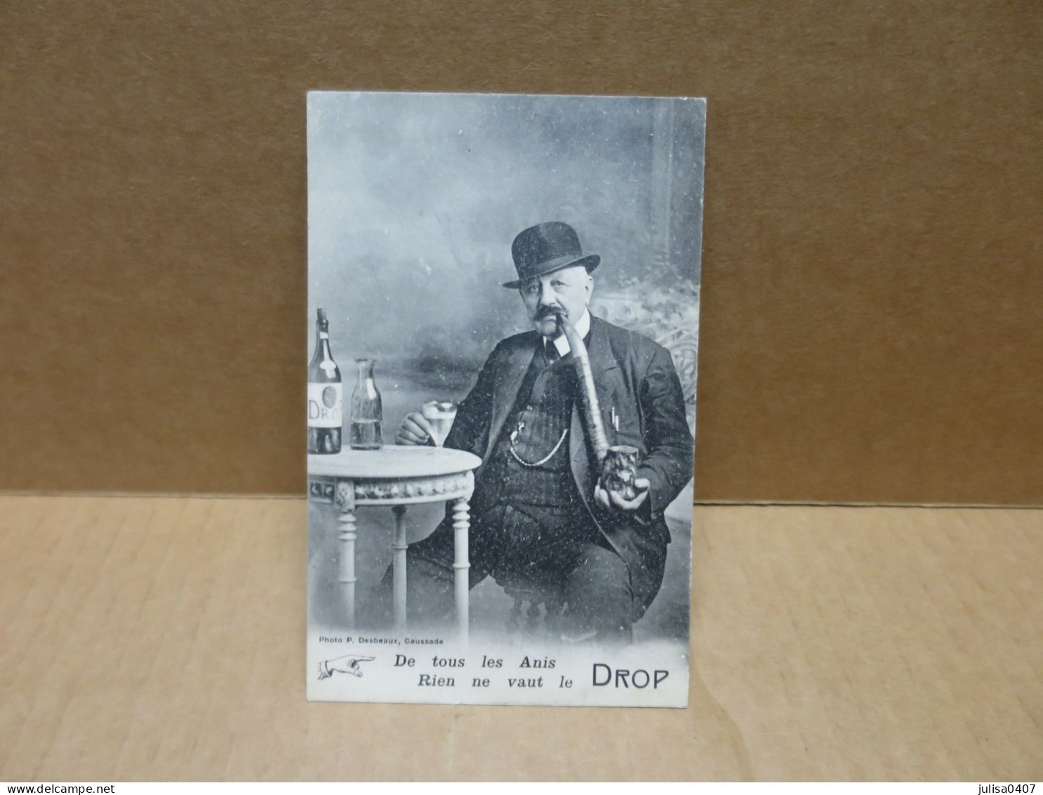 CAUSSADE ou environs (82) carte publicitaire Anis DROP homme fument la pipe gros plan