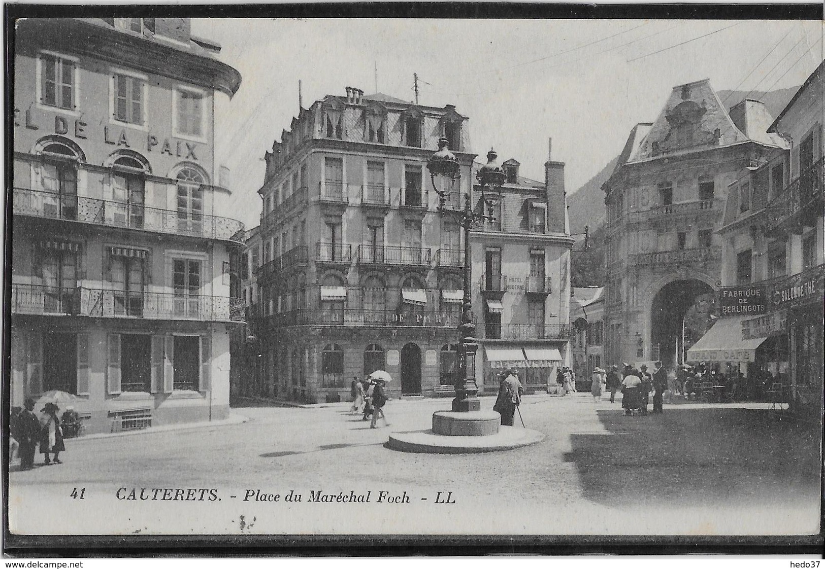 Cauterets - Place du Maréchal Foch