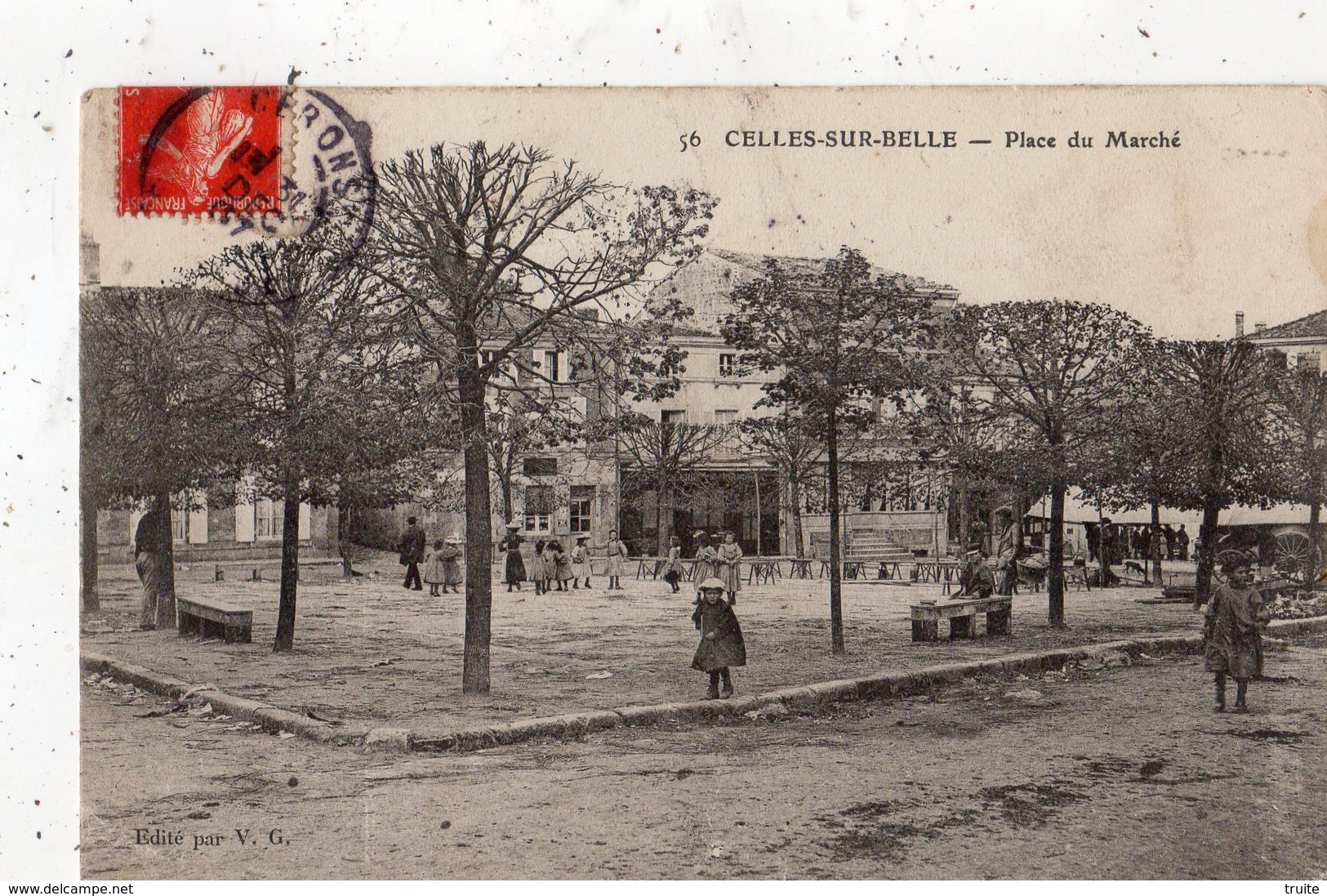 CELLES-SUR-BELLE PLACE DU MARCHE