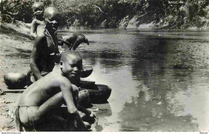 Carte Postale - République Centrafricaine - Rives du Gribimgui - Animée - Folklore - Scène et Types - Correspondance - C