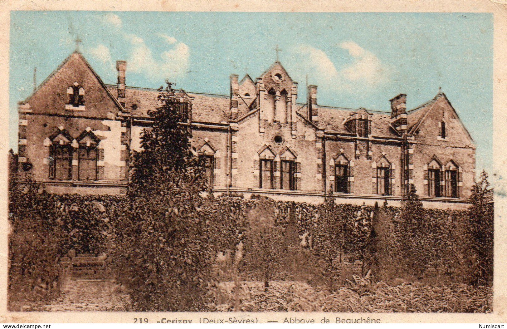 Cerizay Abbaye de Beauchêne