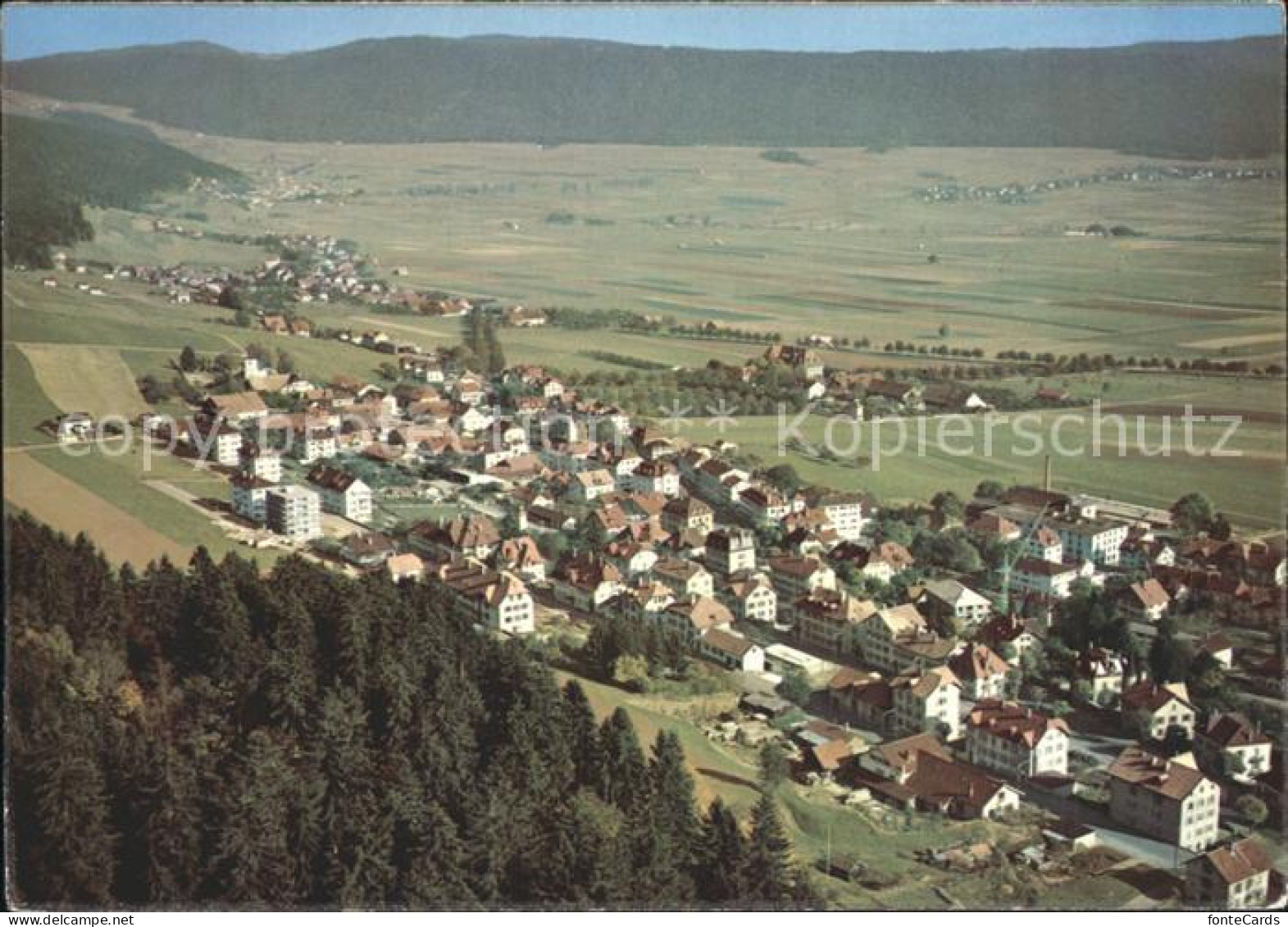 Cernier Ortsansicht