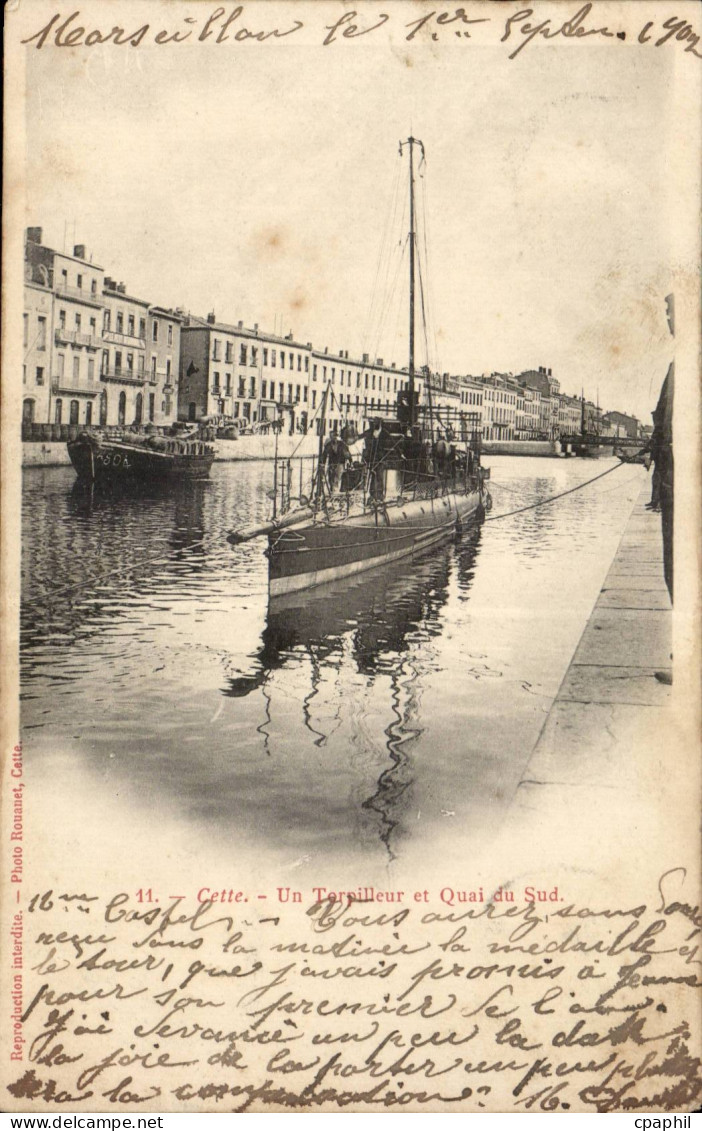 Cette SEte CPA Un torpilleur et quai du Sud