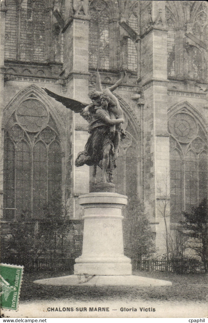 Chalons sur marne CPA Gloria Victis