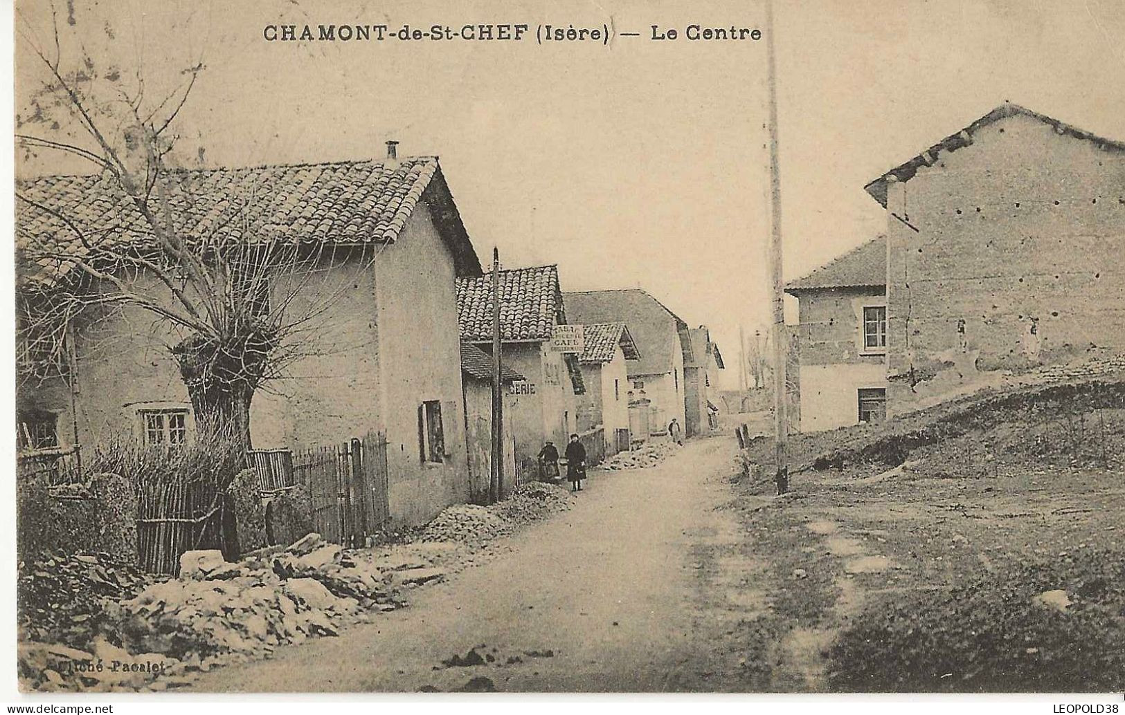Chamont de Saint Chef Le Centre