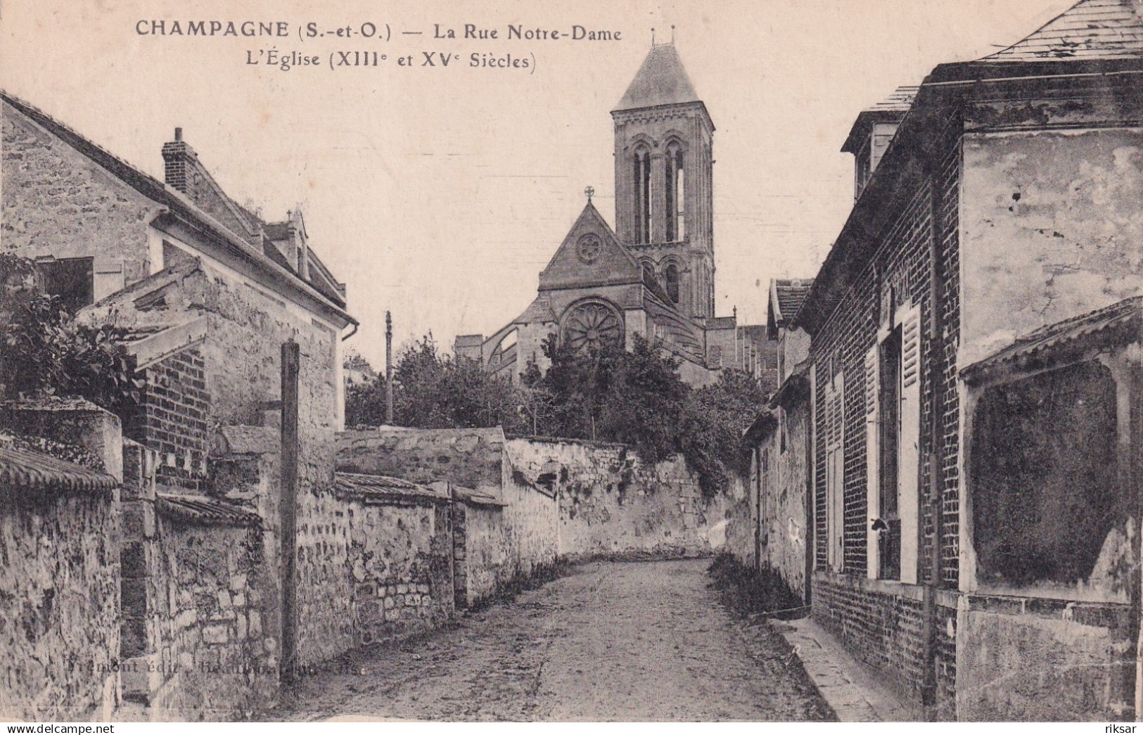 CHAMPAGNE SUR OISE