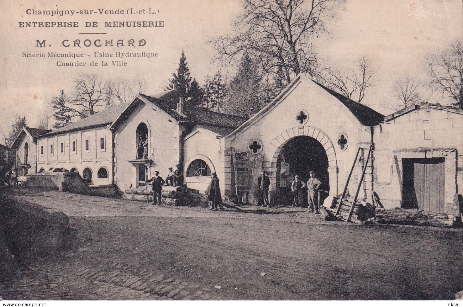 CHAMPIGNY SUR VEUDE(MENUISERIE CROCHARD)