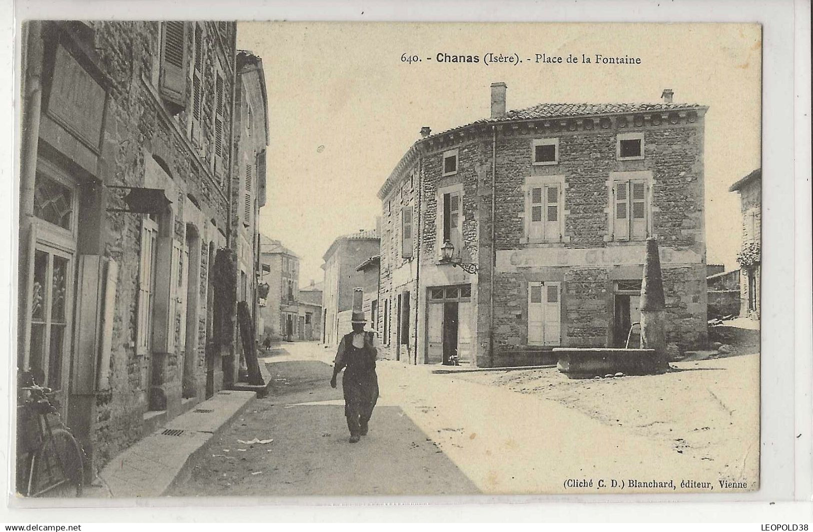Chanas Place de La Fontaine