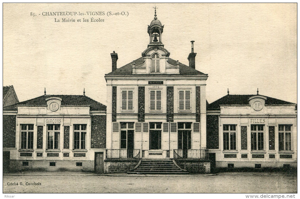 CHANTELOUP LES VIGNES(YVELINES)