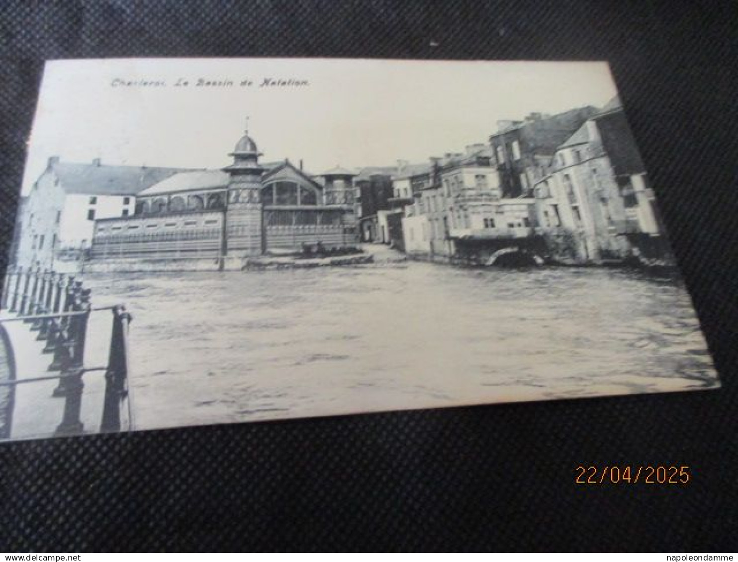 Charleroi, La Bassin de Natation
