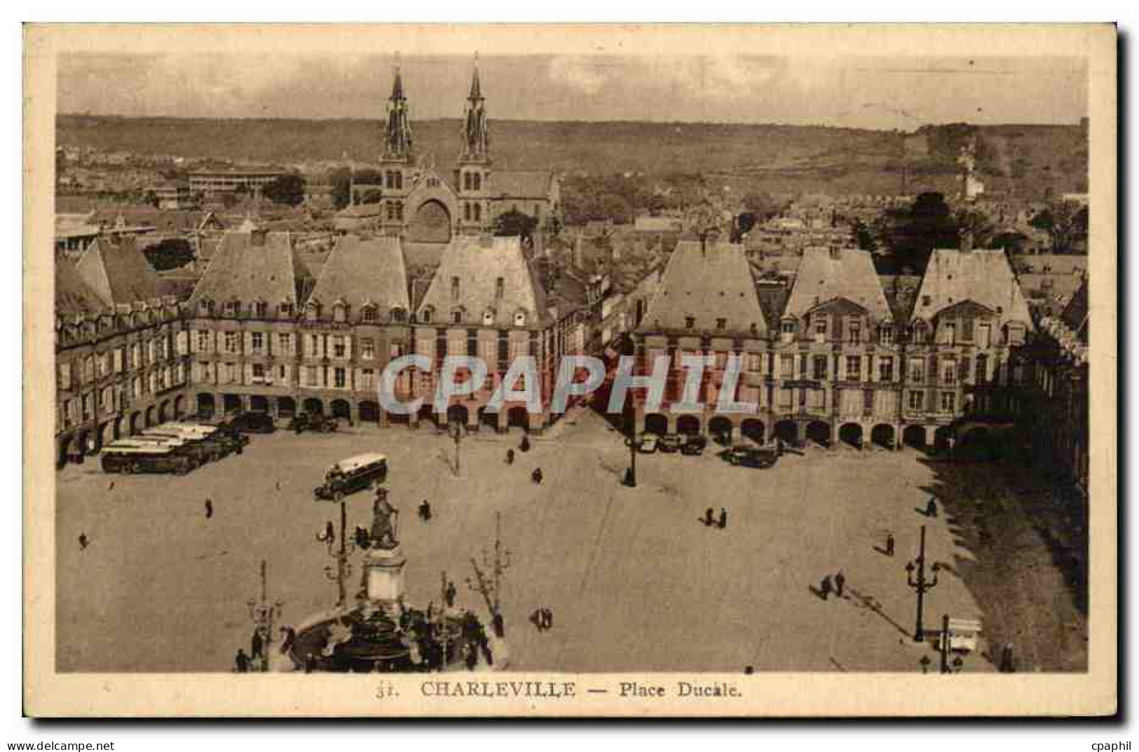 Charleville - La Place Ducale - CPA