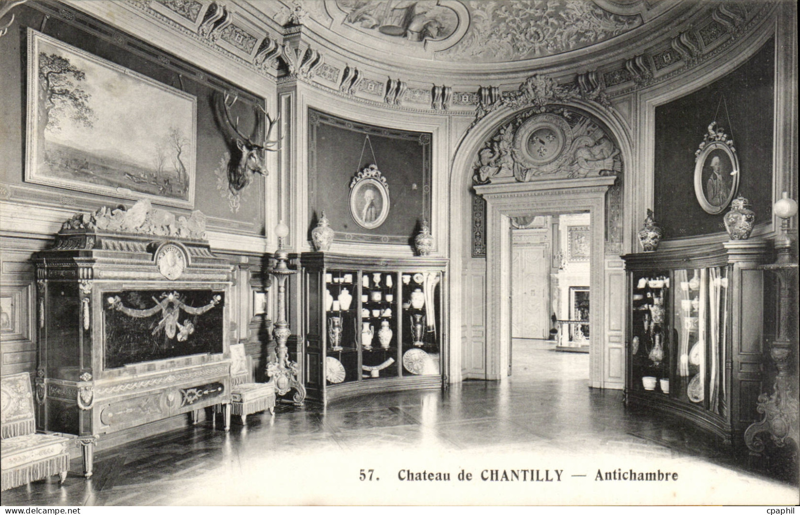 Chateau de Chantilly CPA Antichambre