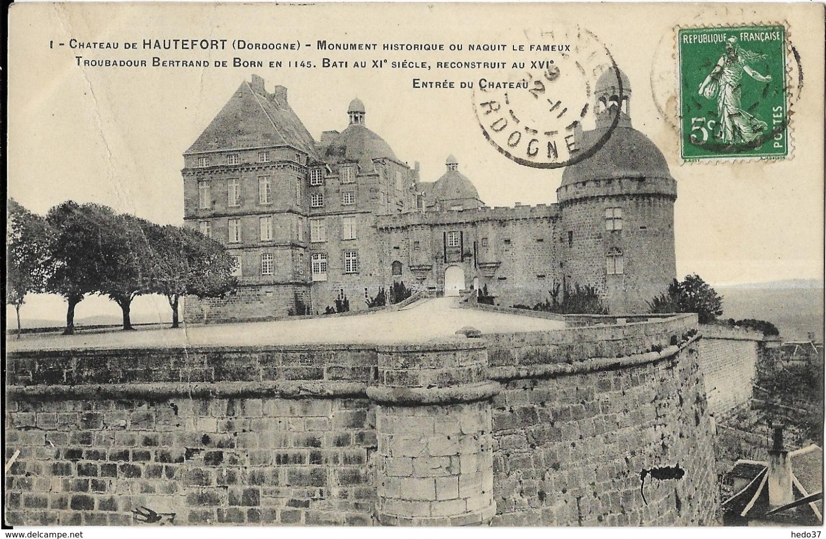 Château de Hautefort - Monument historique